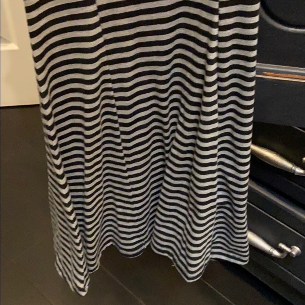Summer dress - Picture 3 of 3